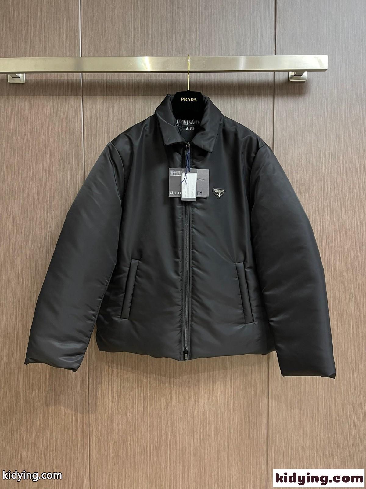 Re-Nylon クロップド ダウンジャケット プラダ ダウンジャケット スーパーコピー-0