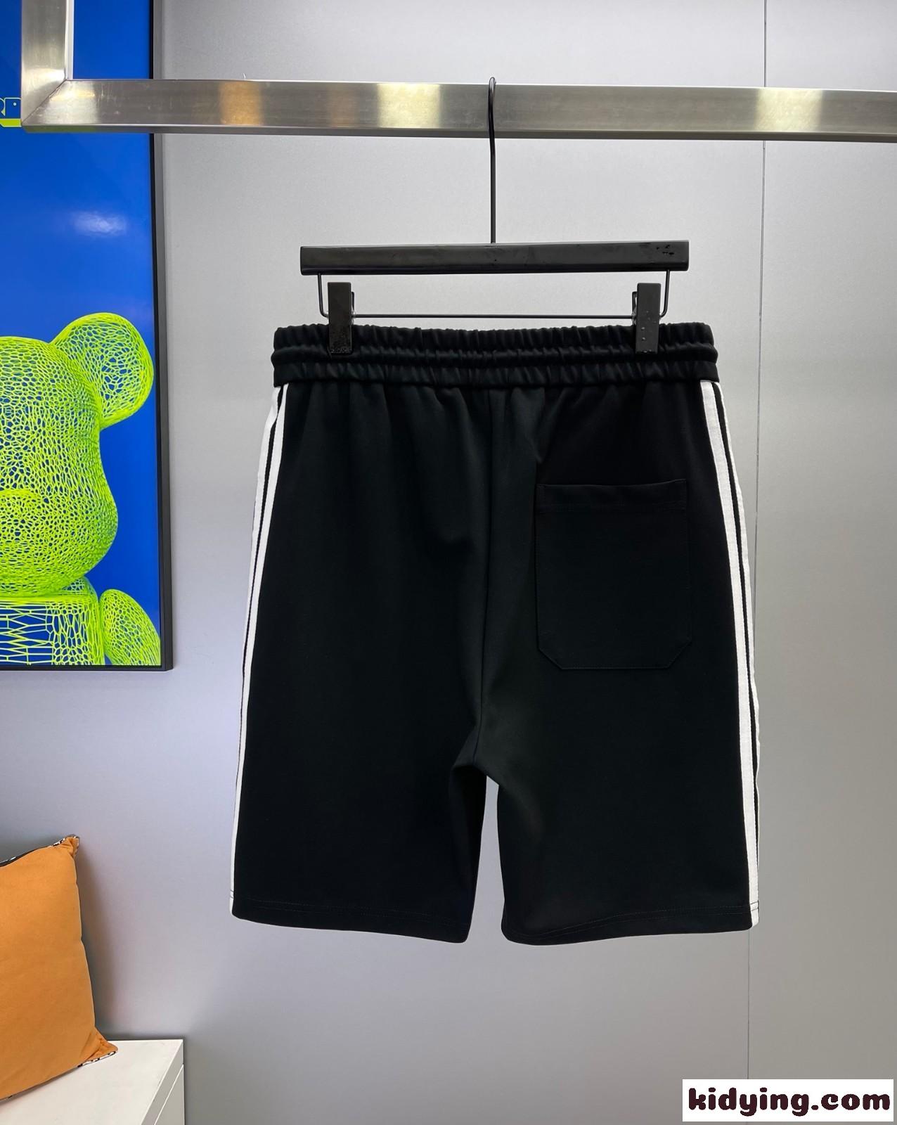 バレンシアガ パンツ コピー メンズ Balenciaga x Adidas 人気 ショーツ-0