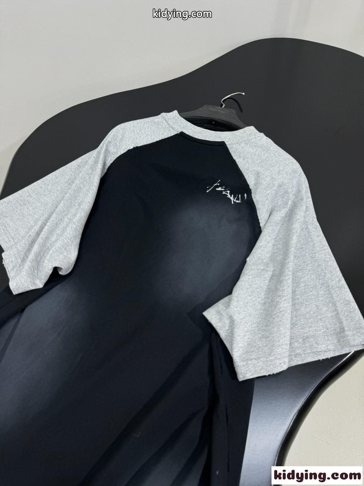 ユニセックス ラグラン オーバーサイズ 半袖Tシャツ バレンシアガ Tシャツ 偽物 ブラック-3