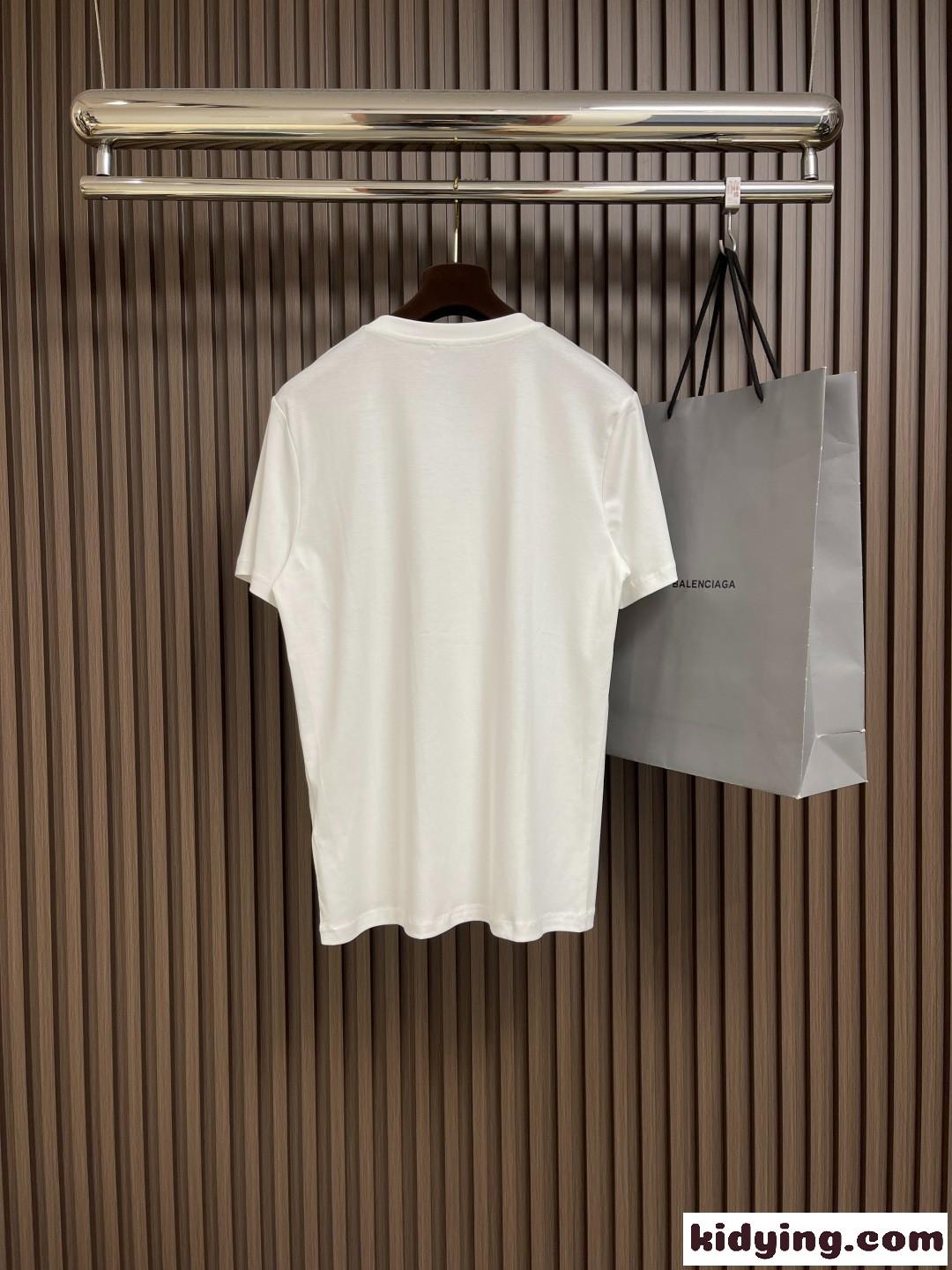 ヴェルサーチェ Tシャツ 偽物 シンプル プリント クルーネック 半袖Tシャツ-0