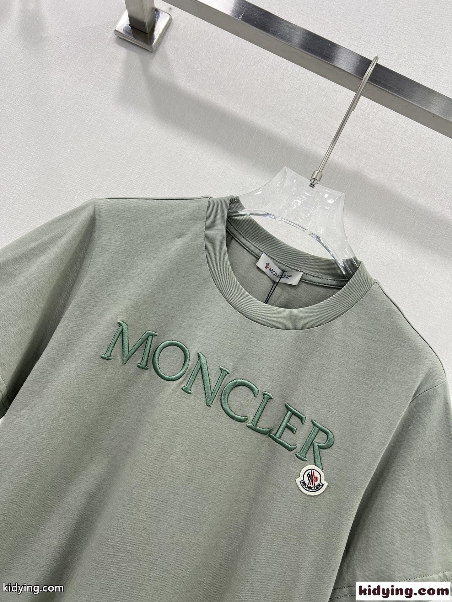 クラシック モンクレール Tシャツ コピー 合わせやすい 半袖Tシャツ-4