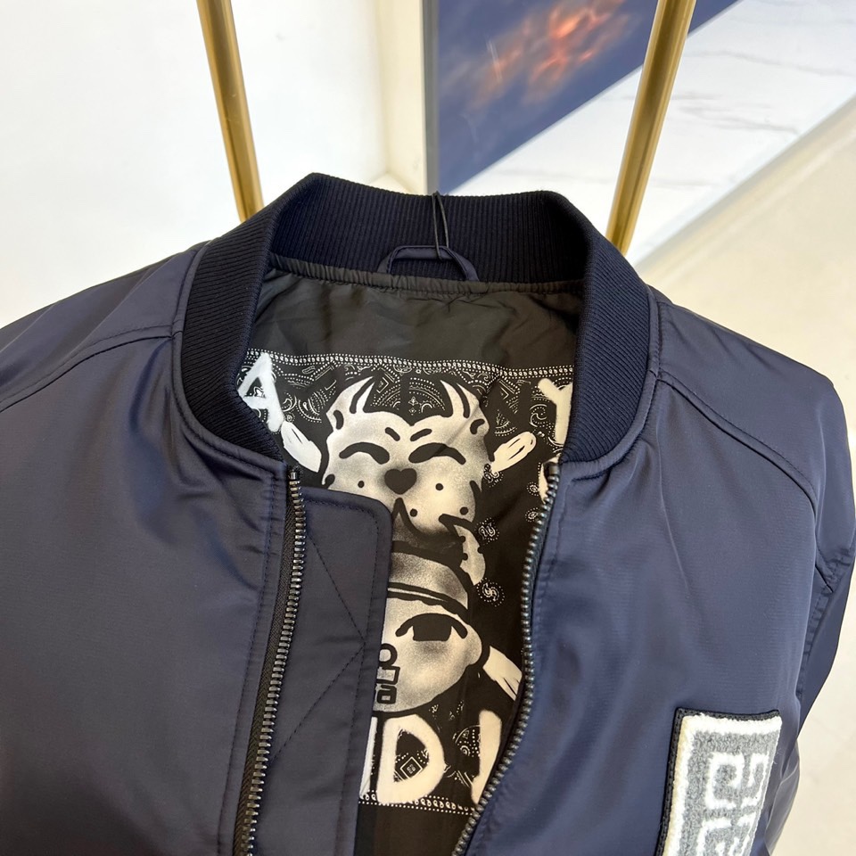 定番 ロゴ 中綿入り ボンバージャケット ジバンシィ ジャケット コピー-1
