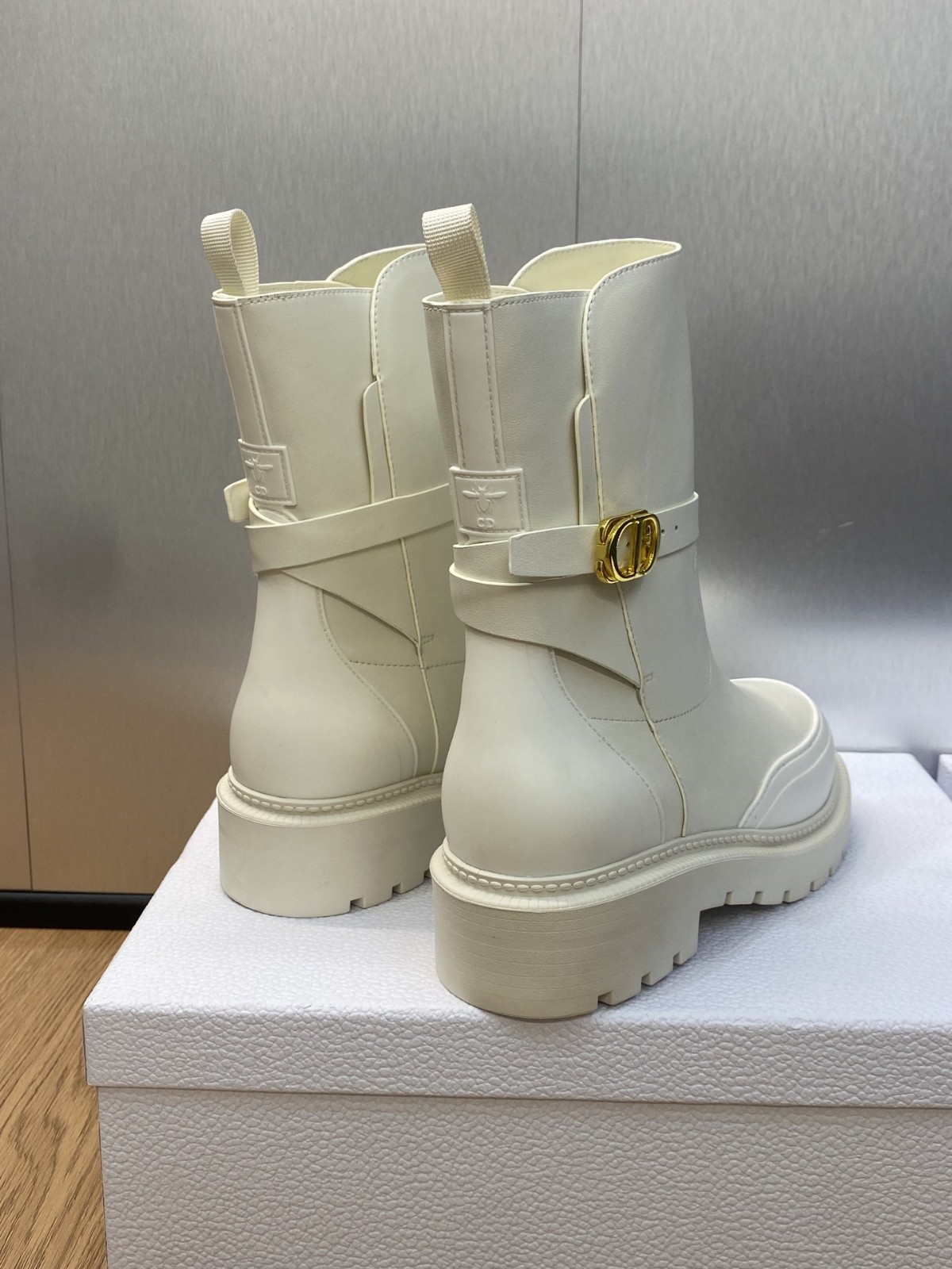 DIOR EMPREINTE ショートブーツ クリスチャン・ディオール ブーツ コピー ホワイト-2