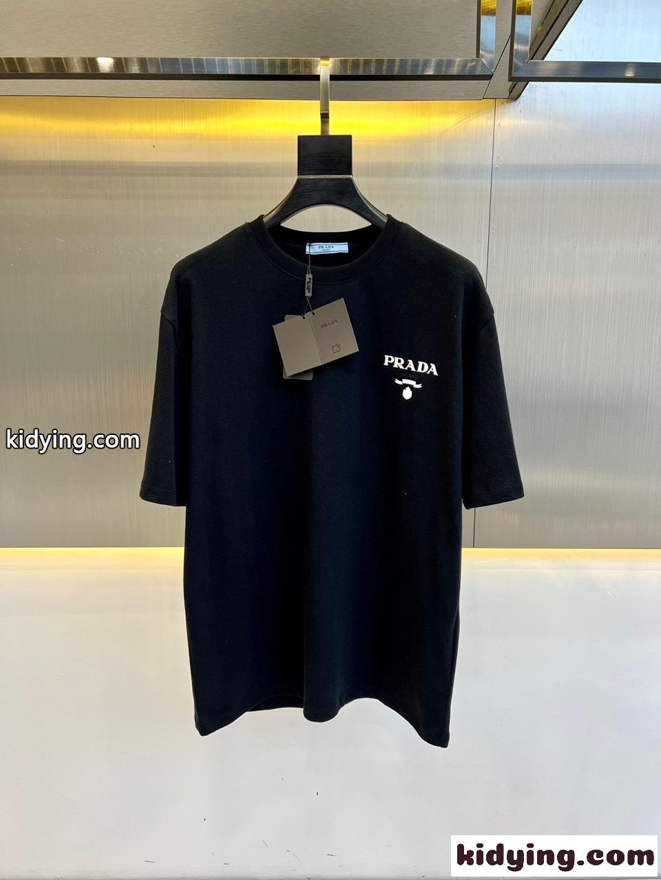 ベーシック カジュアル 快適 半袖Tシャツ プラダ Tシャツ コピー ブラック-0