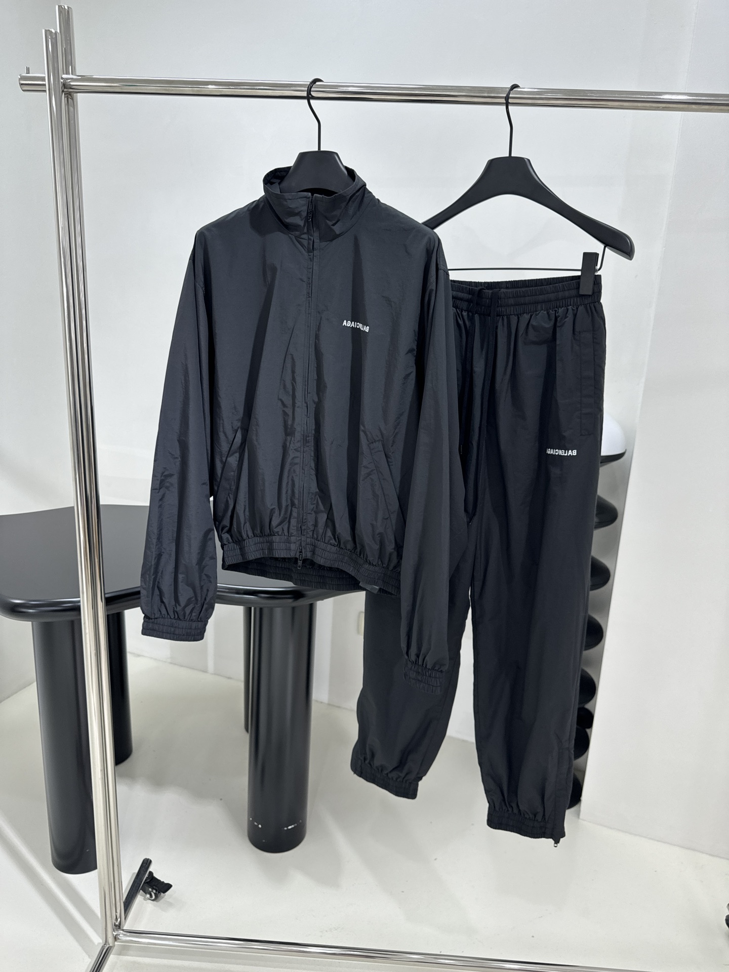 バレンシアガ アメリカコピー 純綿 運動服 トップス ズボン 2点セット カジュアル 男女兼用 ブラック-0