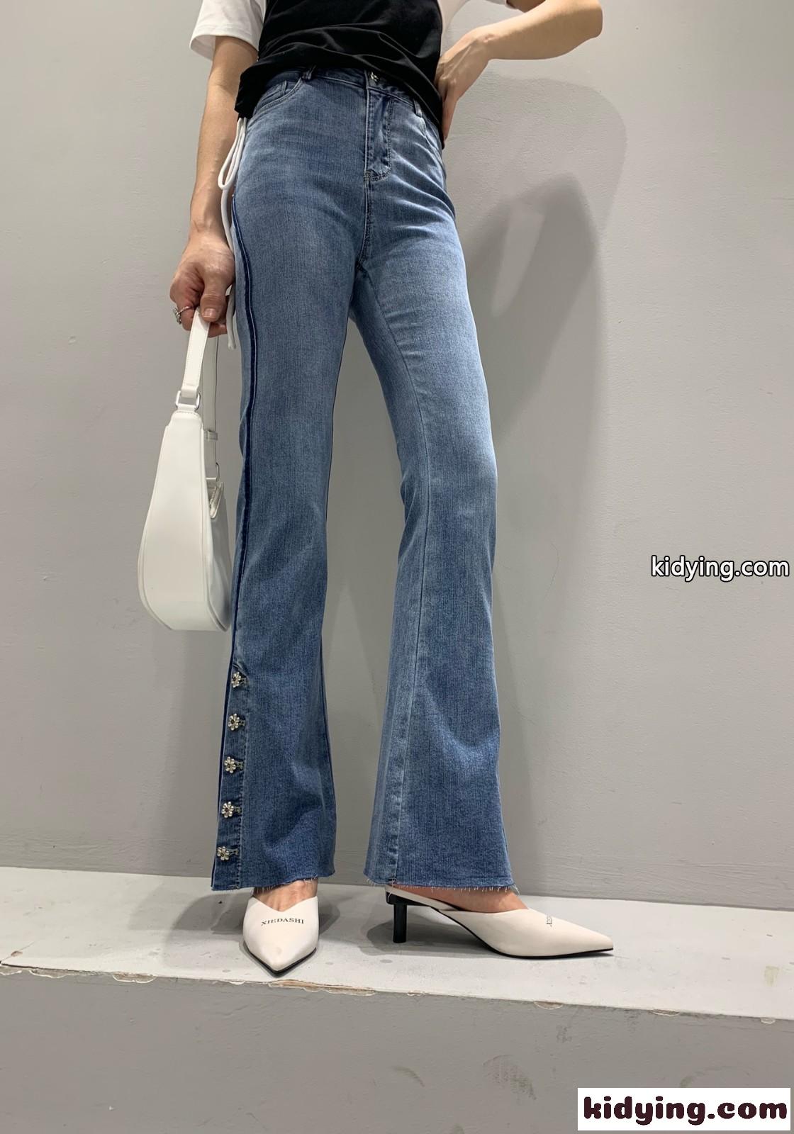 レディース ファッション クロムハーツ ジーンズ コピー 美脚 脚長効果 デニムパンツ フレアパンツ フェミニン-1