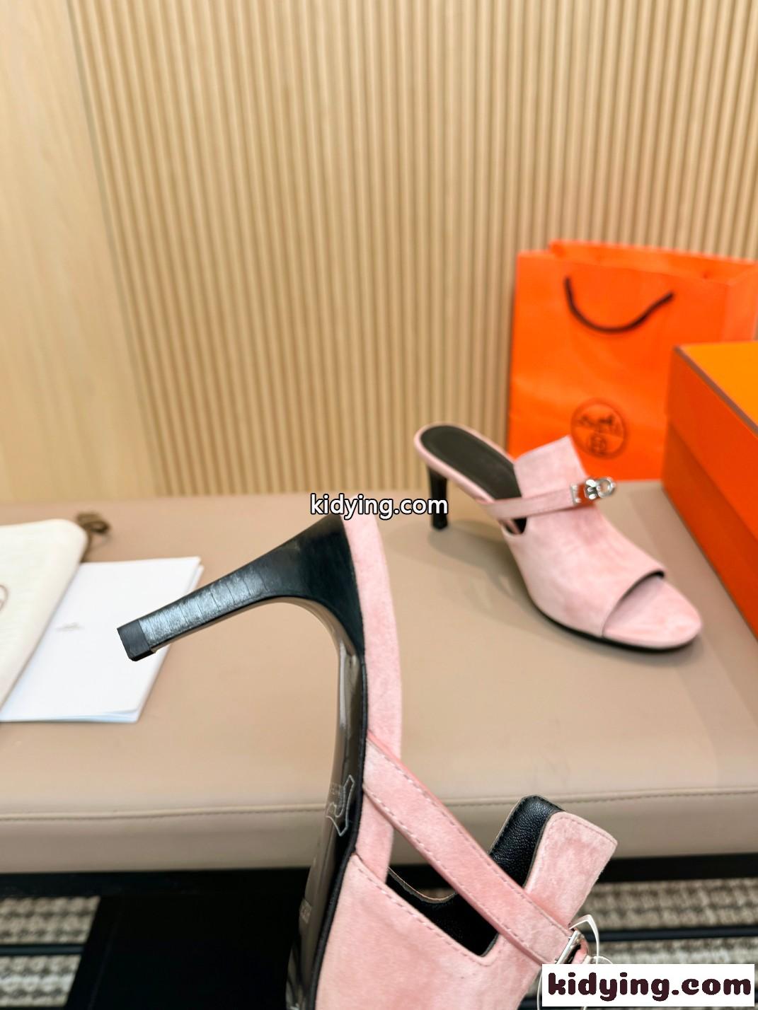 エルメス サンダル スーパーコピー 大人 上品 KELLYバックル ミュール ピンク-1