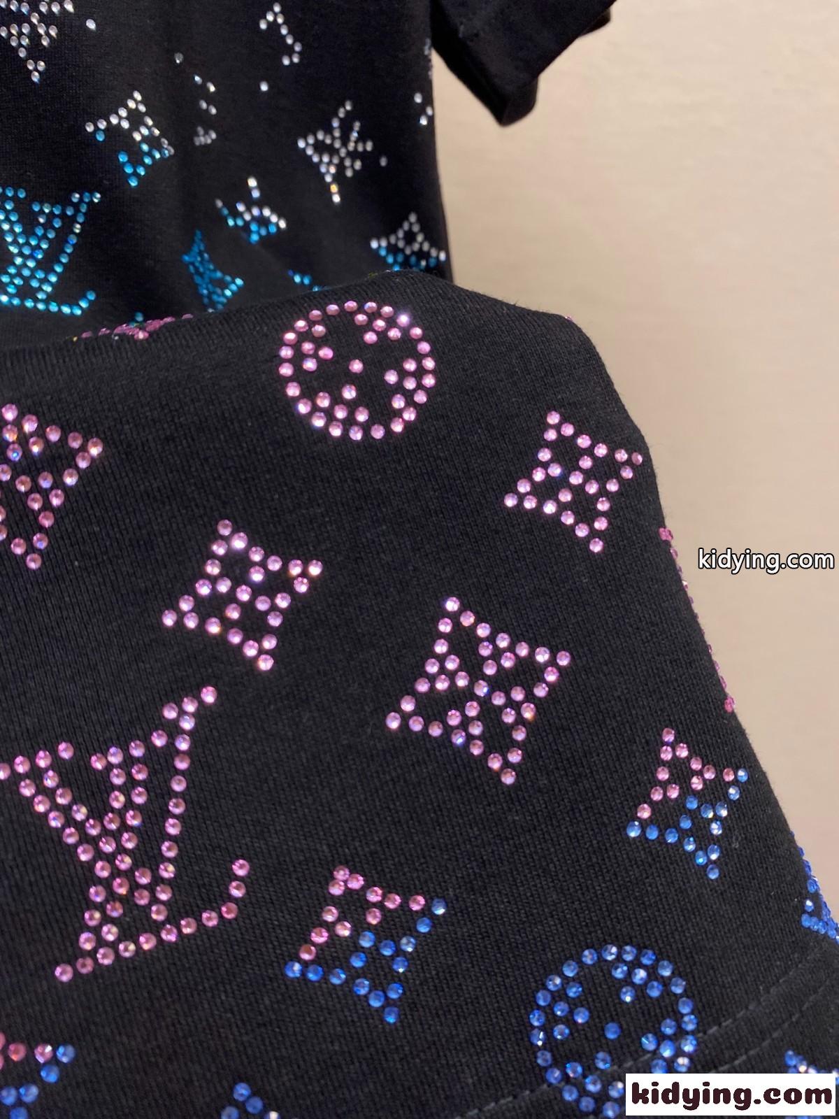 ルイ・ヴィトン Tシャツ コピー モノグラム グラディエント エンベリッシュド ショートスリーブクルーネック ブラック-3
