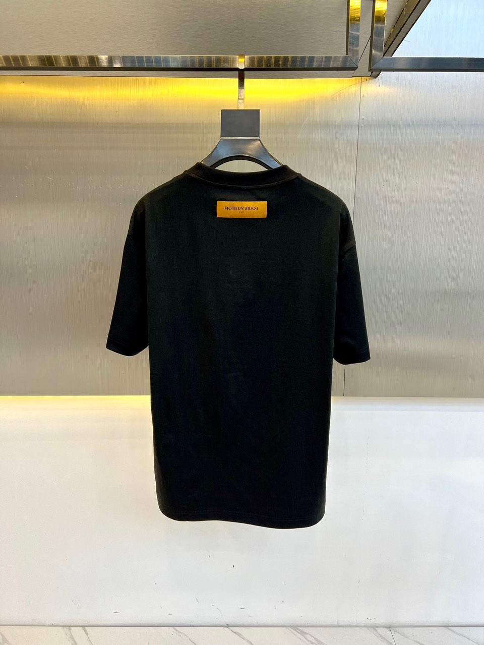カジュアル お洒落 ロゴプリント 半袖Tシャツ ルイ・ヴィトン Tシャツ コピー ブラック-3