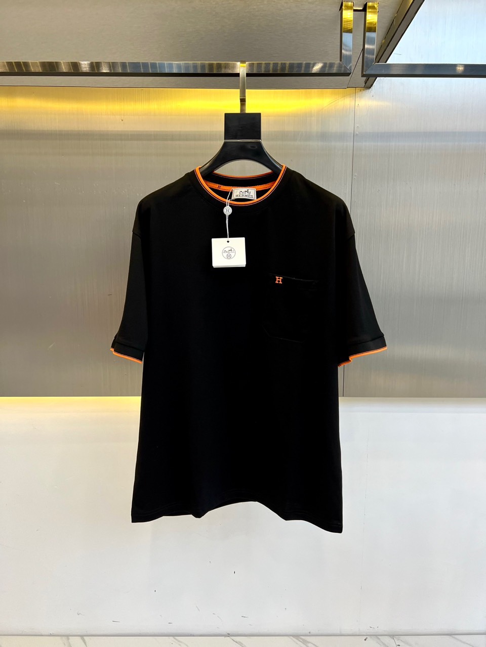 カジュアル リラックス 半袖Tシャツ エルメス Tシャツ 偽物 クルーネック ブラック-0