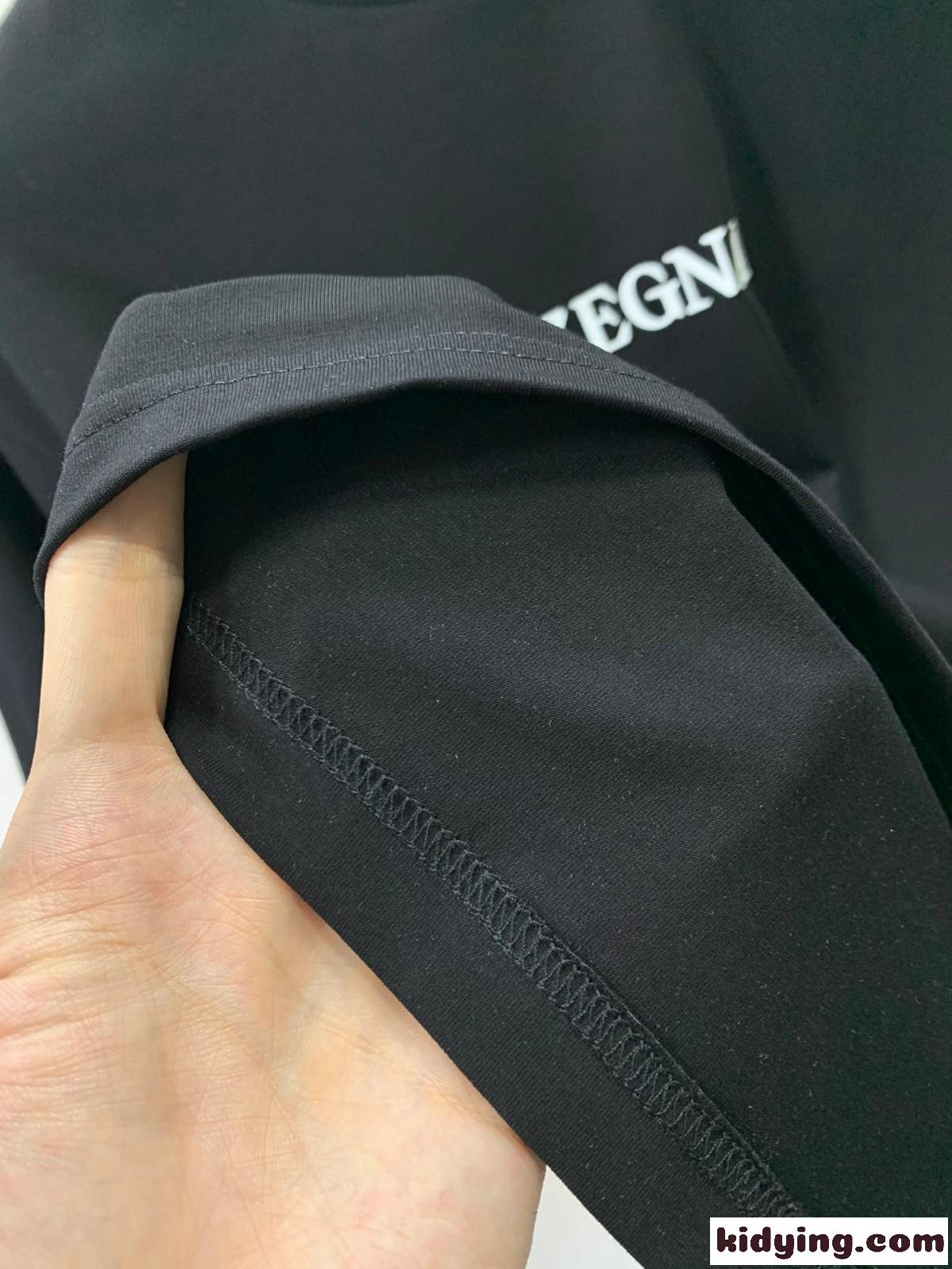 ベーシック シンプル ロゴ クルーネック 半袖Tシャツ エルメネジルド・ゼニア Tシャツ コピー ブラック-4