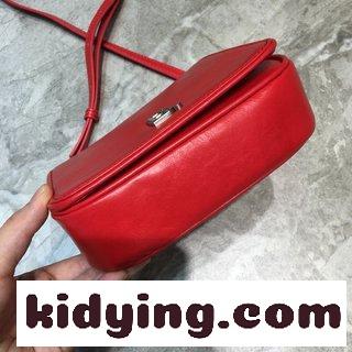 Balenciagα Bアルファベットの新型カバンは あらゆる年齢層の女性に適しています バレンシアガ バッグ 公式 コピー-2