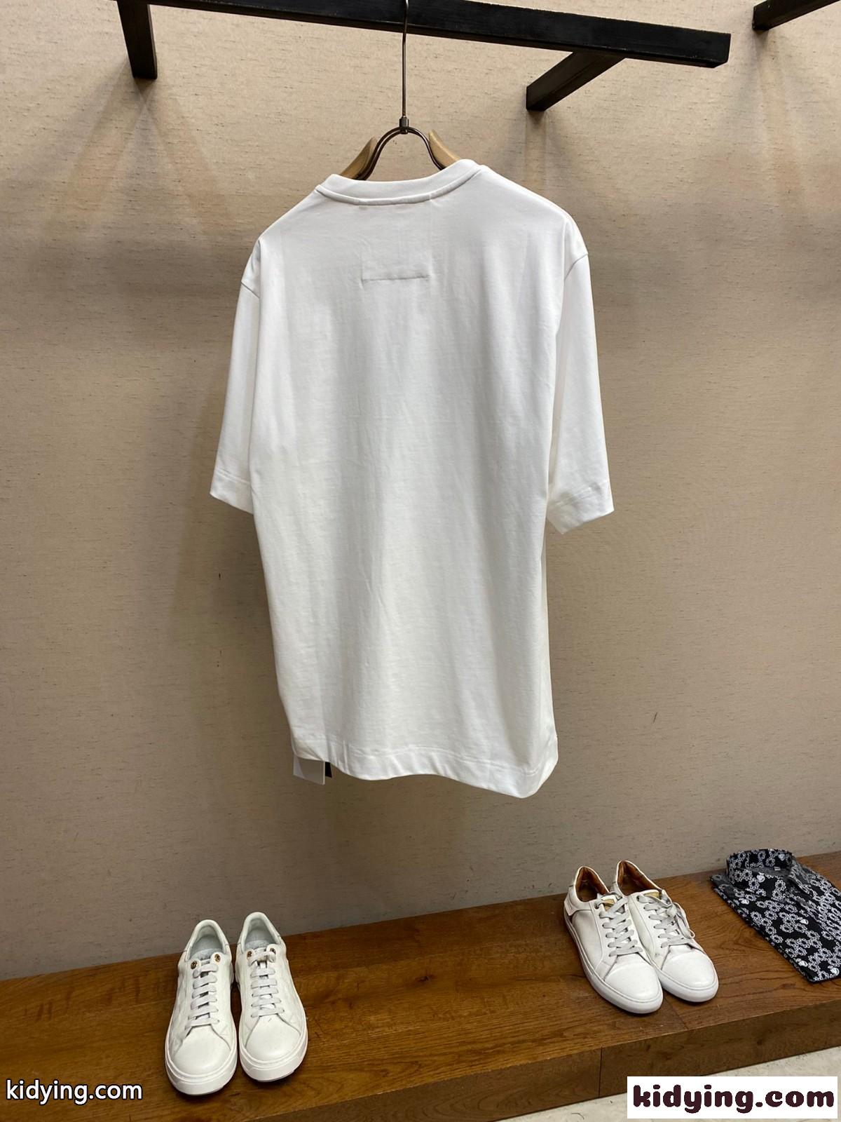 おしゃれ カジュアル ロゴ クルーネック ジバンシィ Tシャツ コピー 男女兼用-1