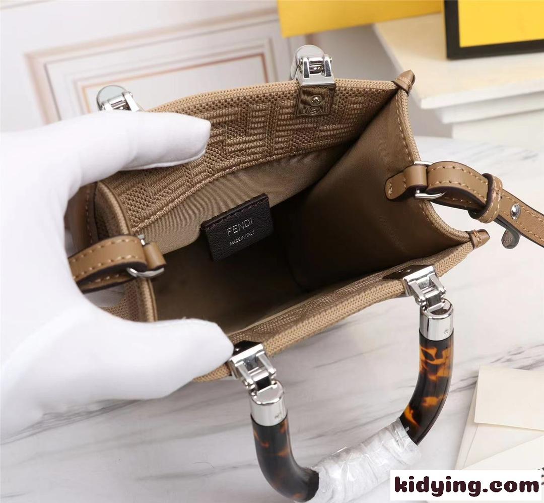 上品 新作 レディース ミニトートバッグ フェンディ バッグ 人気 コピー メッシュ 斜め掛け ショルダーバッグ-4