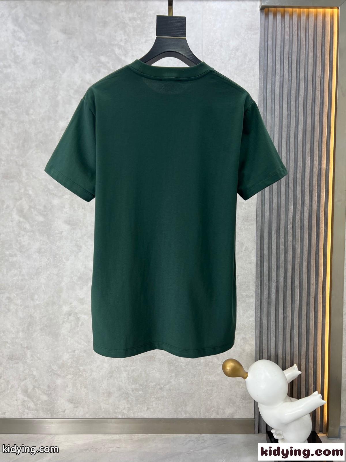 シンプル 合わせやすい クルーネック コットン 半袖Tシャツ モンクレール Tシャツ コピー グリーン-1