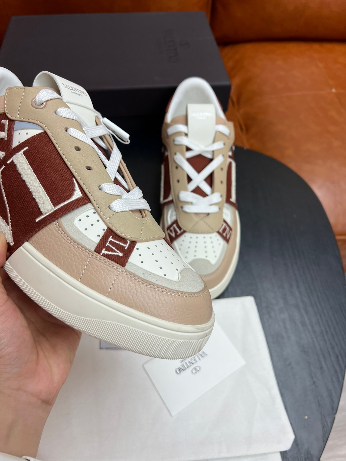 おしゃれ カジュアル ヴァレンティノ VLTN カーフスキン ロートップ スニーカー コピー メンズシューズ-3