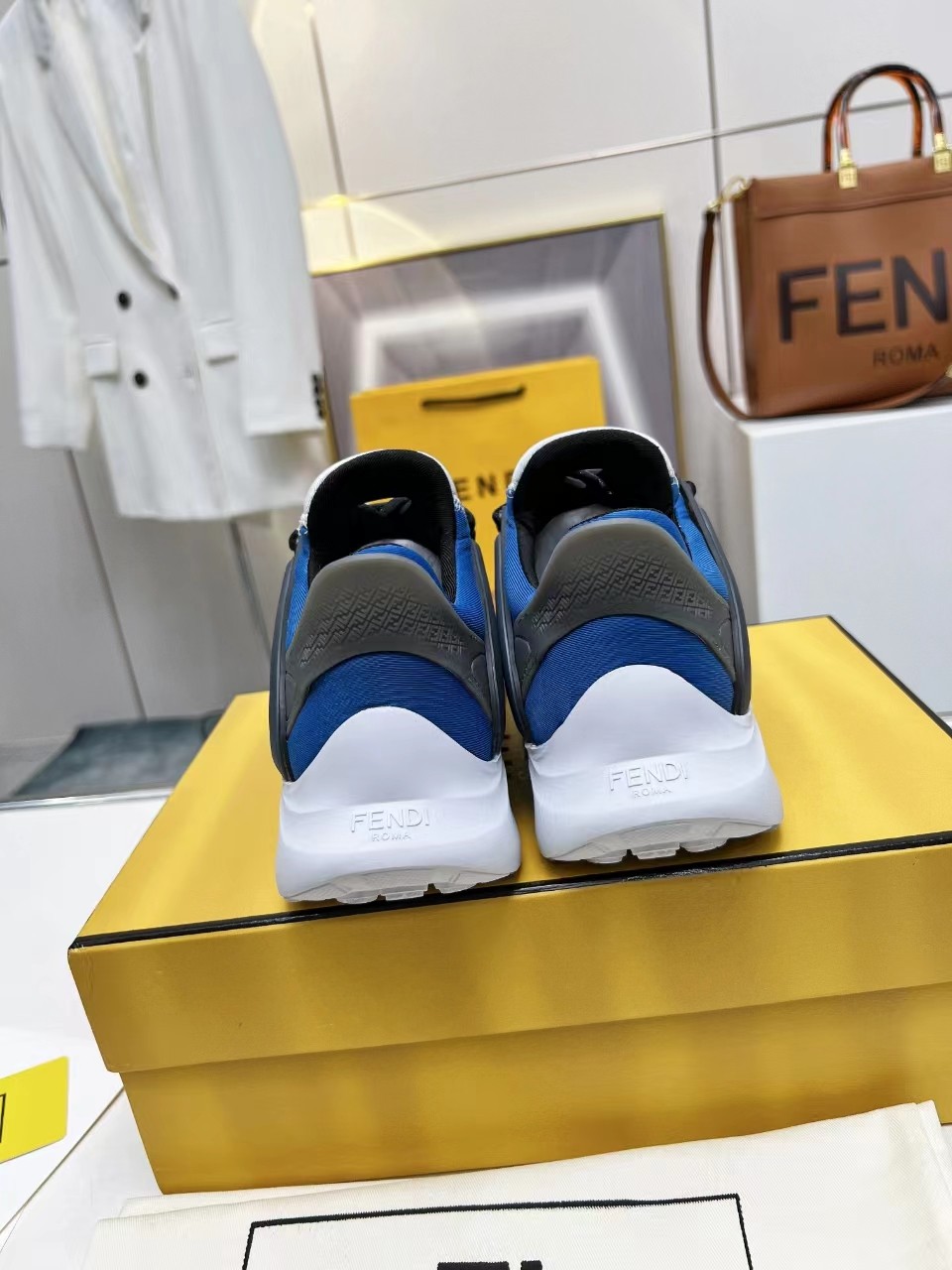 フェンディ スニーカー コピー テクニカルメッシュ ランニングスニーカー-1