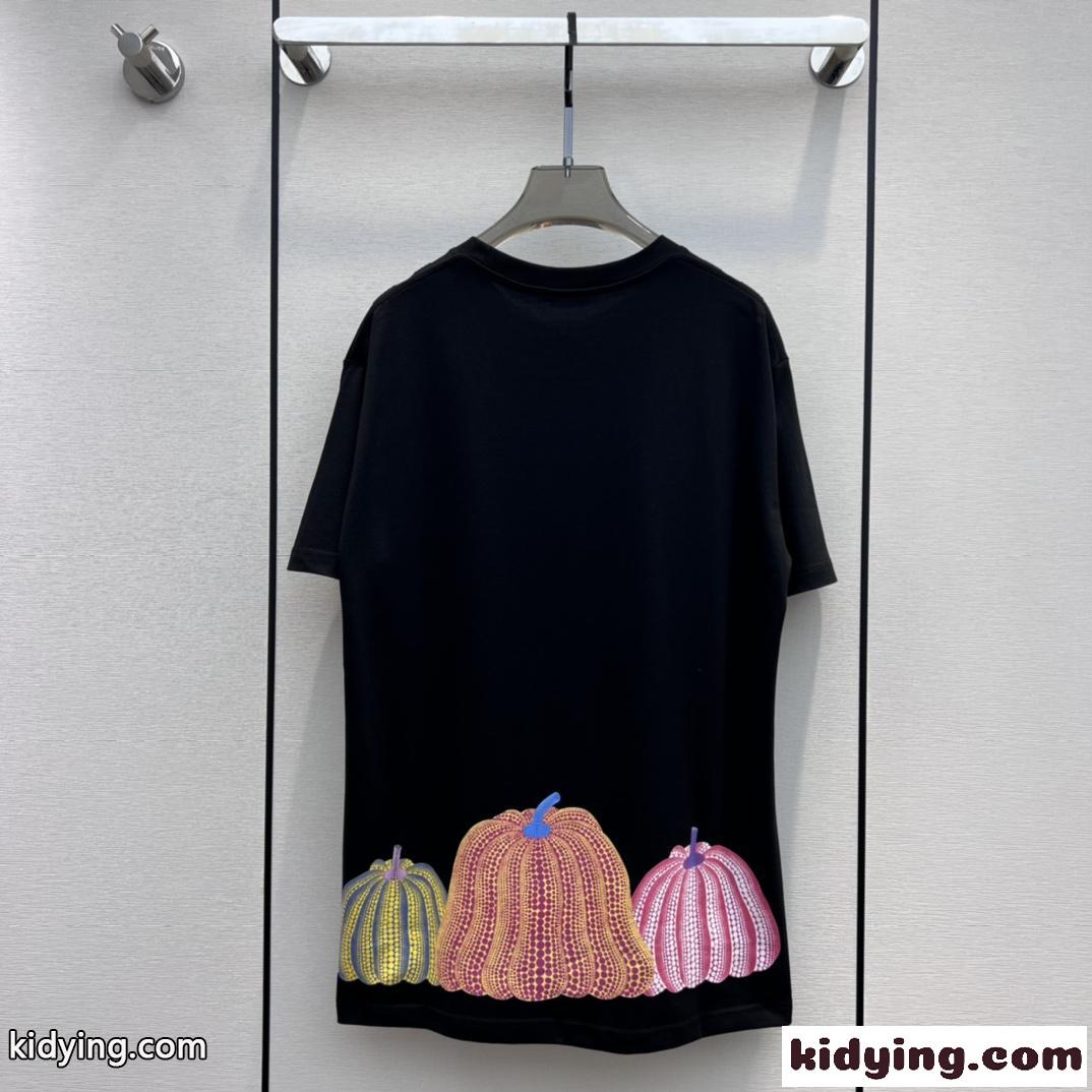 LV × YK パンプキンプリンテッドTシャツ ルイ・ヴィトン Tシャツ コピー ユニセックス-1