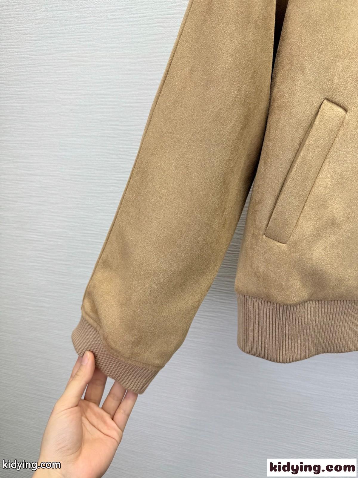 ロゴ刺繍ドッグイヤーカラー スエードジャケット セリーヌ ジャケット 偽物 ベージュ-1