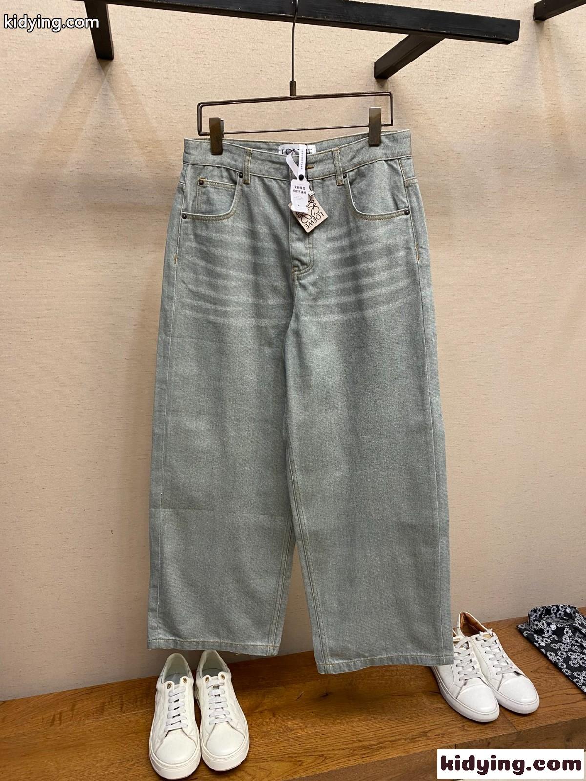 カジュアル ゆったり デニムパンツ ロエベ ジーンズ コピー 合わせやすい-1