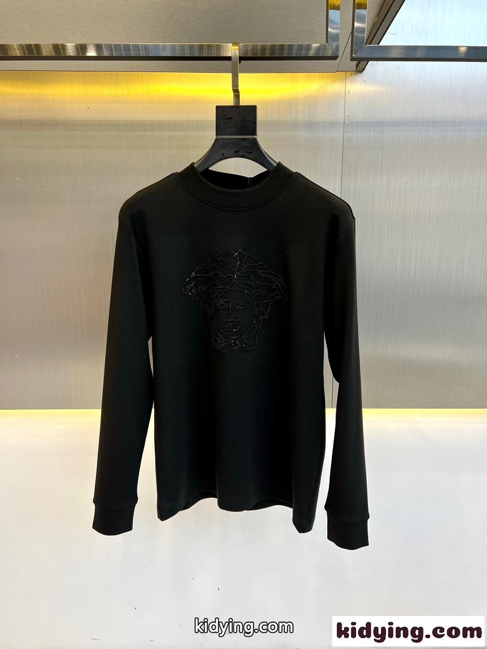 シンプル 合わせやすい メンズ ヴェルサーチェ Tシャツ 偽物 長袖Tシャツ ブラック-0
