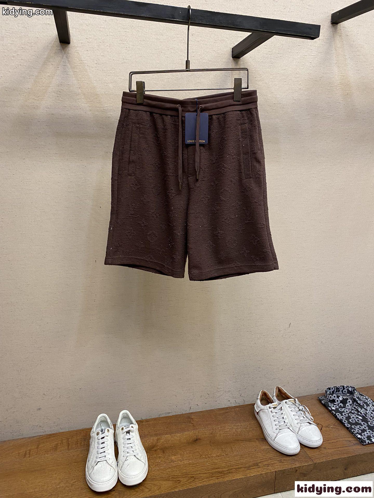 カジュアル 快適 モノグラム ルイ・ヴィトン パンツ コピー ショートパンツ ブラウン-1