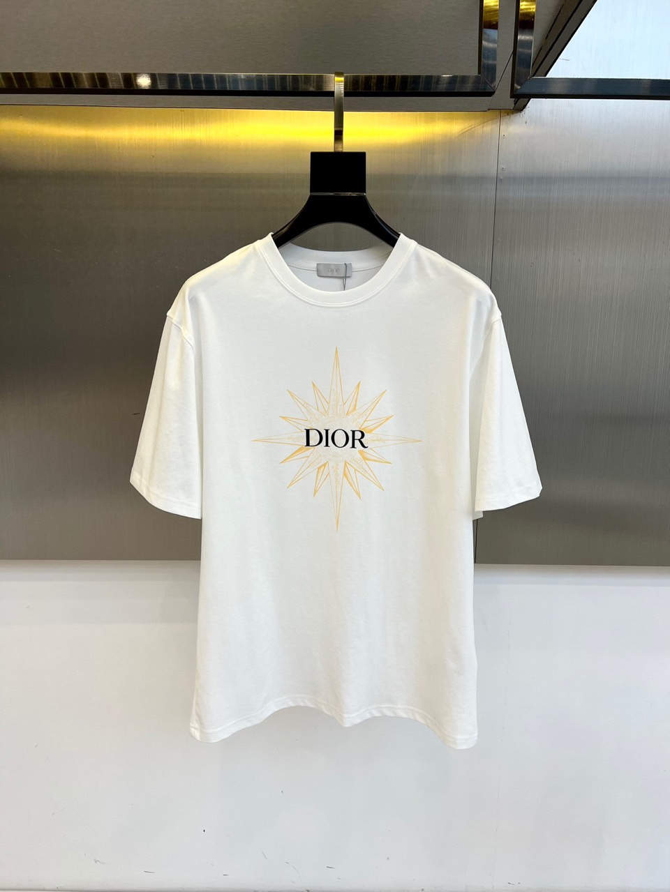 シンプル ロゴ クルーネック 半袖Tシャツ クリスチャン・ディオール Tシャツ 偽物 ホワイト-0