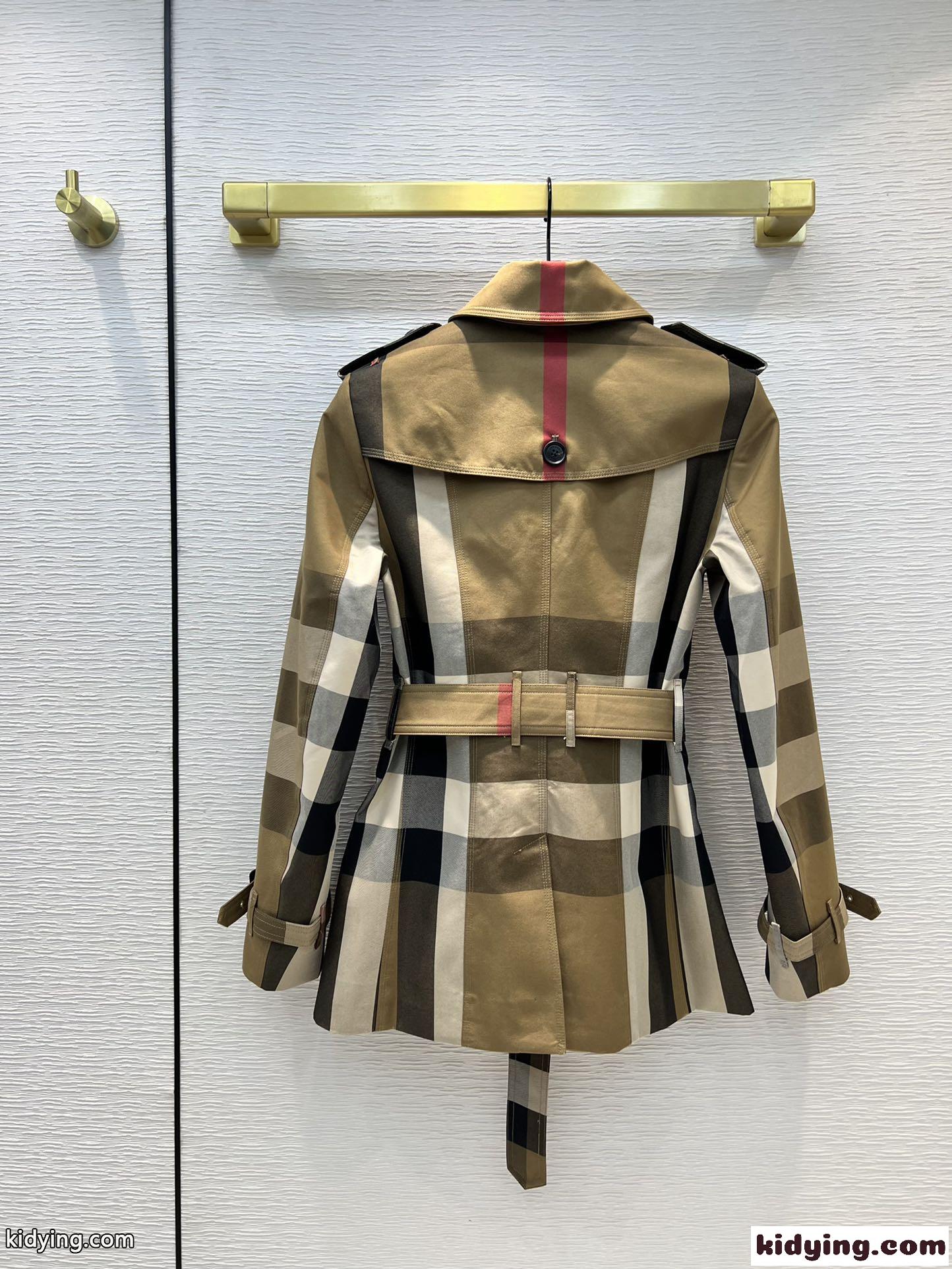 お洒落 チェック柄 合わせやすい 人気 定番 レディース ショート トレンチコート バーバリー ジャケット コピー-4