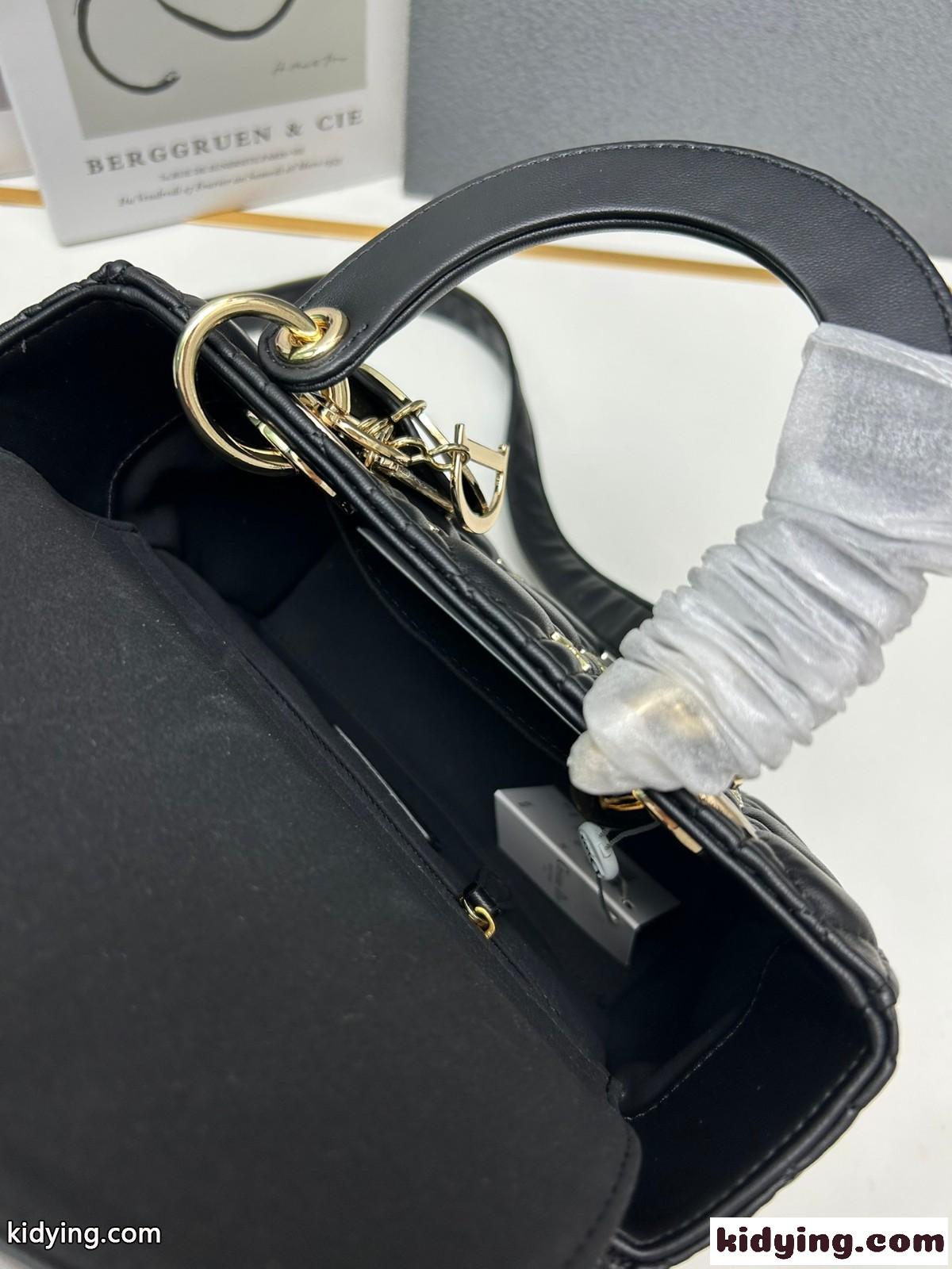 バタフライスタッズ カナージュ LADY DIOR スモール ハンドバッグ 偽物 ブラック-3