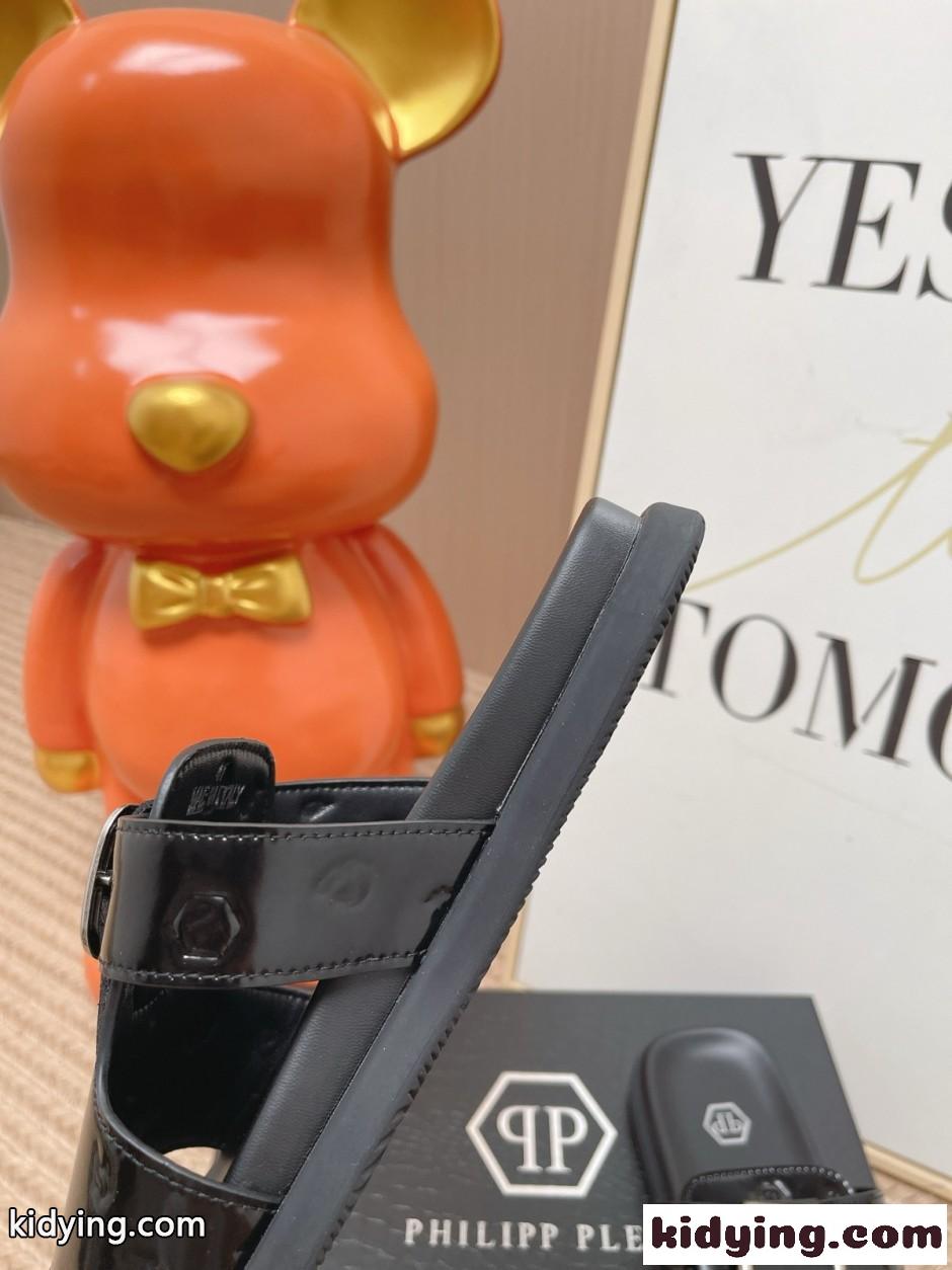 カジュアル パテントレザー フィリッププレイン サンダル 偽物 スライドサンダル ブラック-3