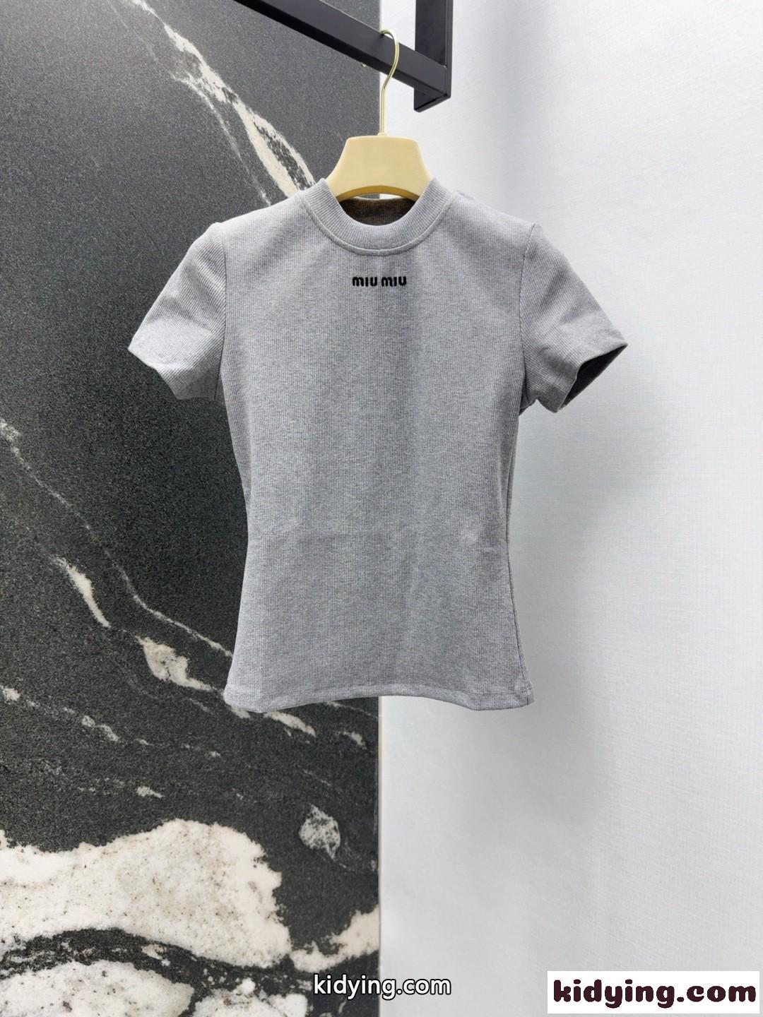 シンプル ロゴ刺繍 ミュウミュウ Tシャツ コピー 半袖トップス グレー-2