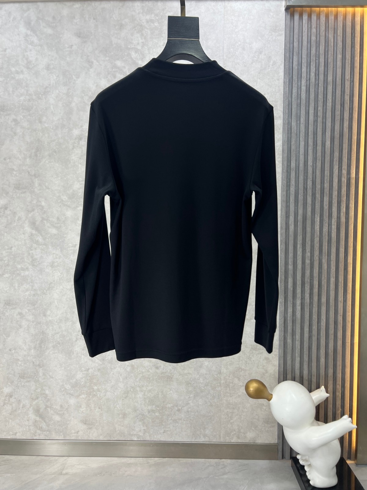 シンプル ロゴ エルメネジルド・ゼニア Tシャツ コピー クルーネック スウェットシャツ ブラック-1