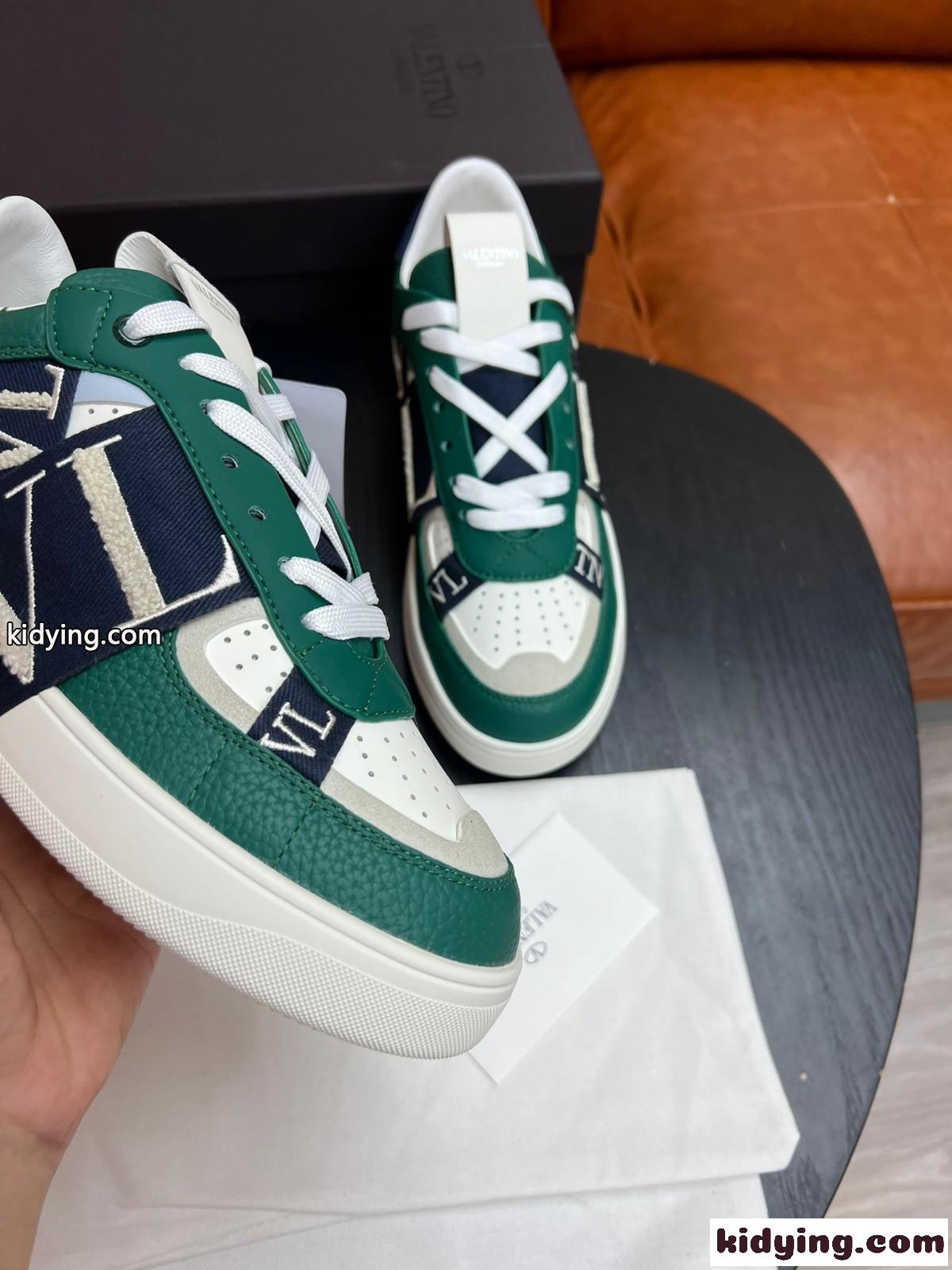 人気 おしゃれ ヴァレンティノ VLTN カーフスキン ロートップ スニーカー コピー メンズシューズ-2