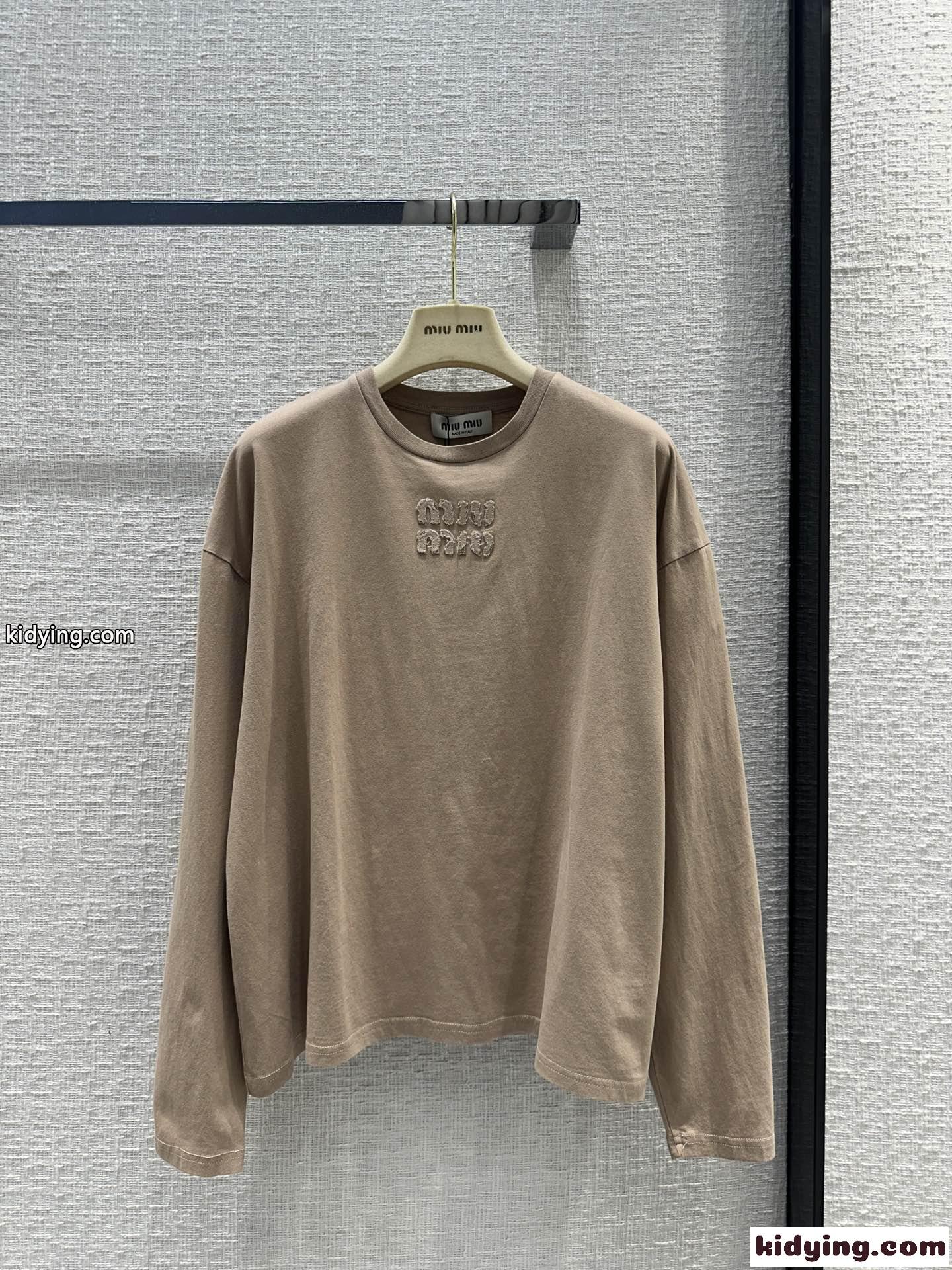 ミュウミュウ Tシャツ コピー レディース 定番 合わせやすい コットン 長袖Tシャツ-2