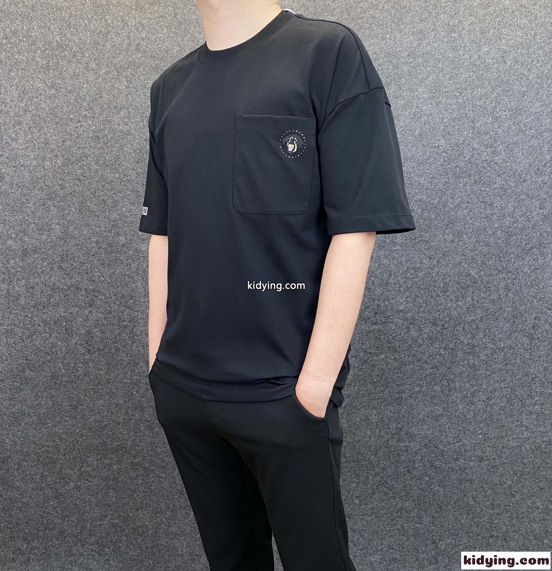 ゆったり おしゃれ クルーネック カジュアル 着心地いい ジバンシィ Tシャツ コピー メンズ おしゃれ カジュアル-2