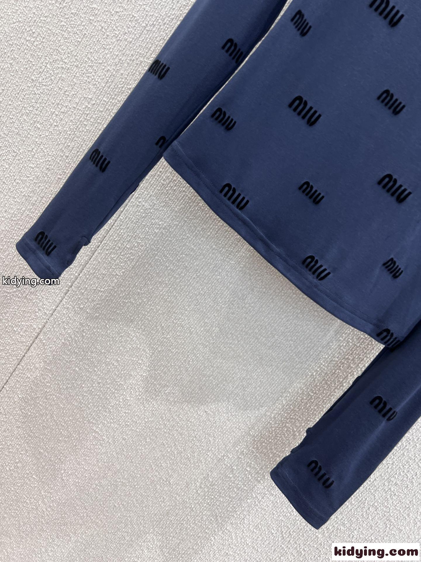 MIU MIU ロゴ総柄 ロングスリーブトップス ミュウミュウ Tシャツ 偽物 ブルー-3