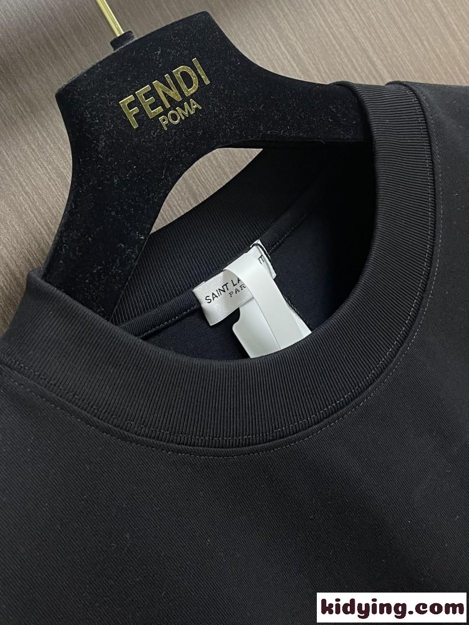 シンプル ロゴ 長袖Tシャツ イヴ・サンローラン Tシャツ 偽物 ブラック-3