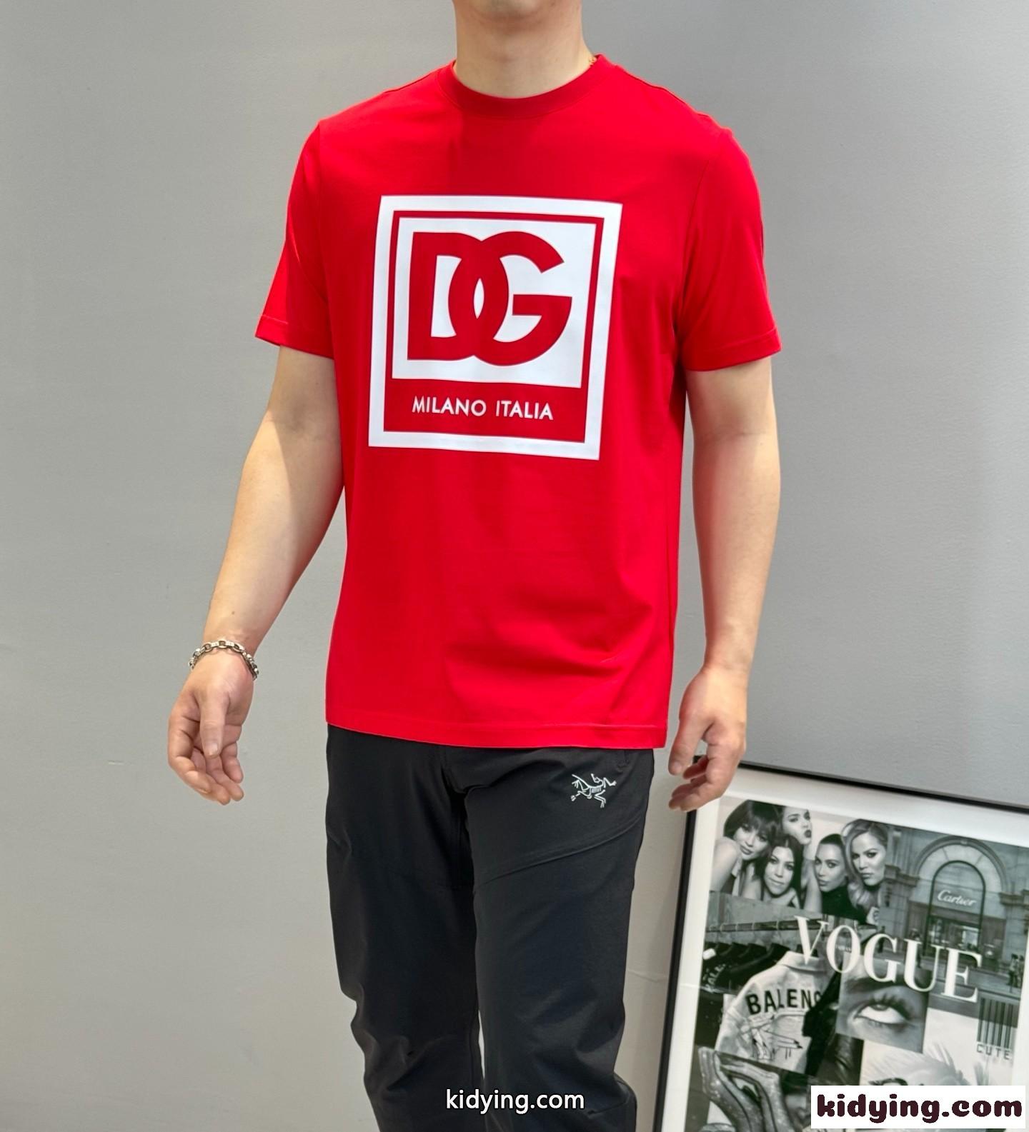 ドルチェ&ガッバーナ Tシャツ コピー 定番 カジュアル プリント クルーネック 半袖Tシャツ-1