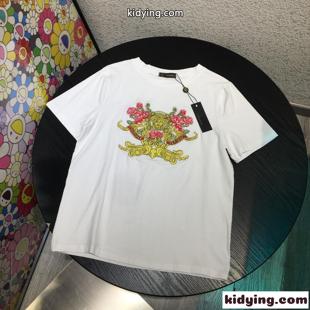注目される 刺繍入り カジュアル ゆったり 着心地いい ヴェルサーチ tシャツ レディース コピー 人気 トップス-0
