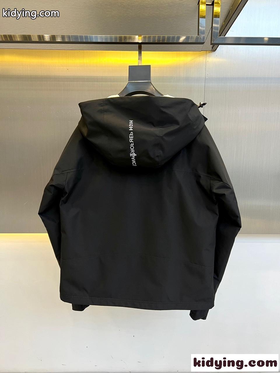 カジュアル GORE-TEX ダウンブルゾン モンクレール ダウンジャケット コピー ブラック-4