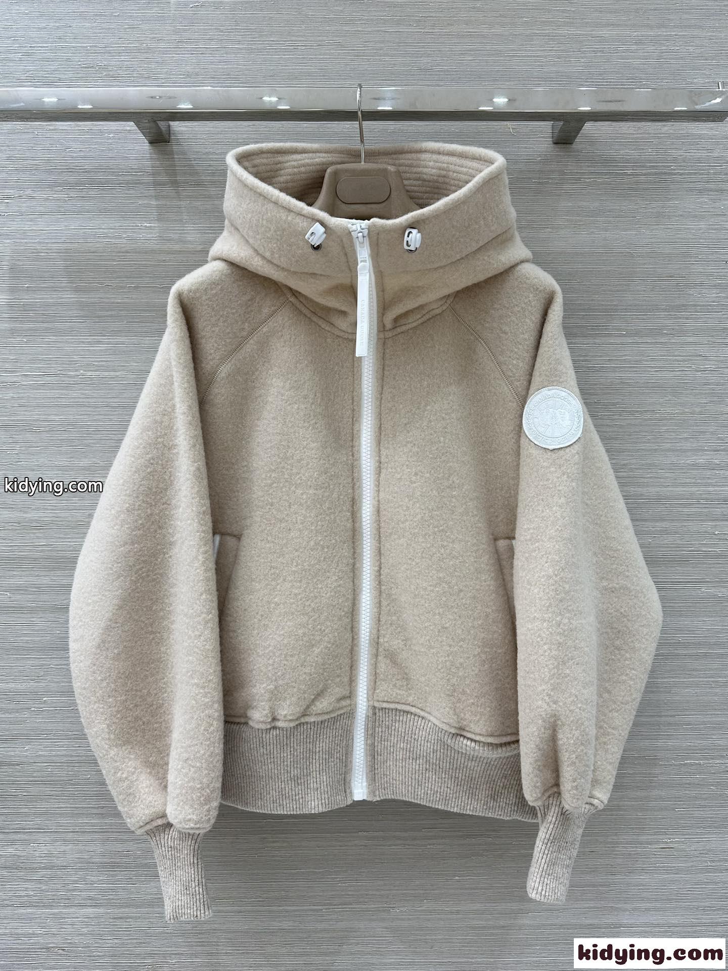 おしゃれ フリース ボンバージャケット カナダグース ジャケット コピー ベージュ-2