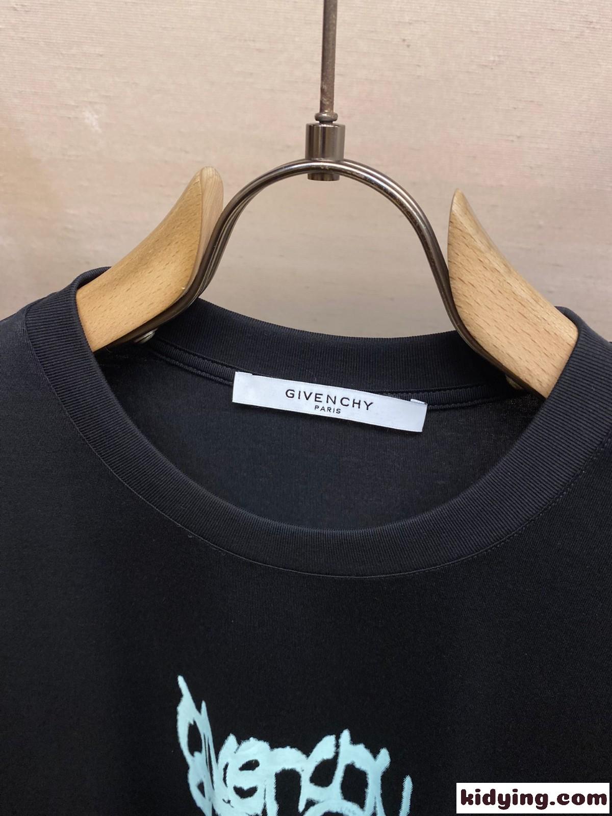 カジュアル ジバンシィ Tシャツ 偽物 プリント クルーネック コットン 半袖Tシャツ ブラック-1