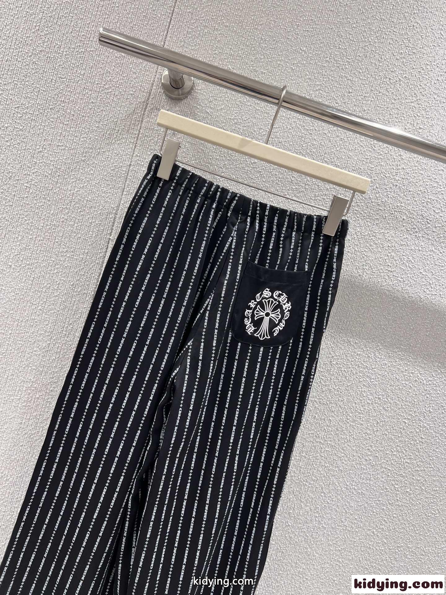 カジュアル ロゴプリント ワイドパンツ クロムハーツ パンツ 偽物 ブラック-2