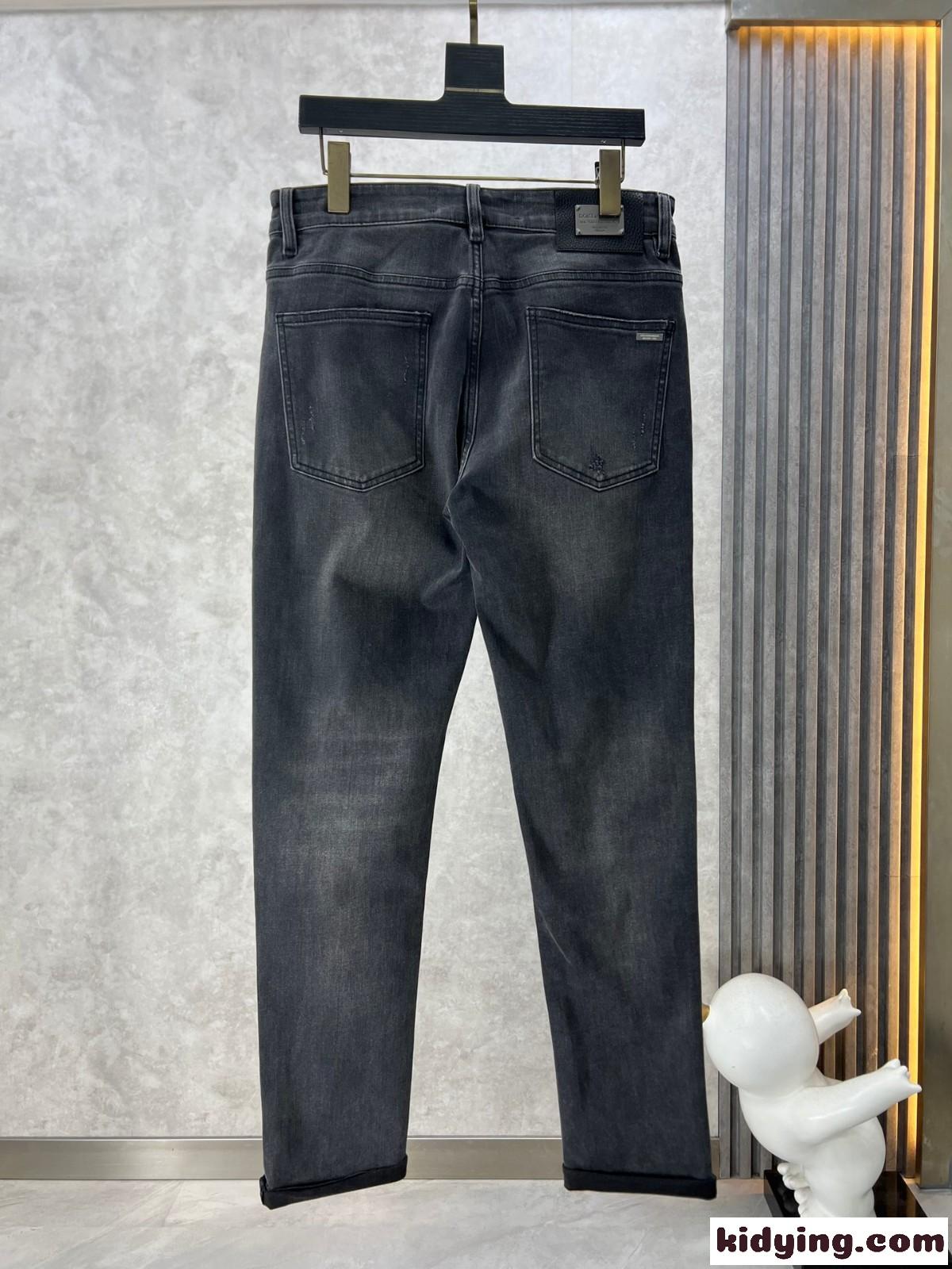 合わせやすい 定番 ドルチェ&ガッバーナ ジーンズ コピー メンズ デニムパンツ-2
