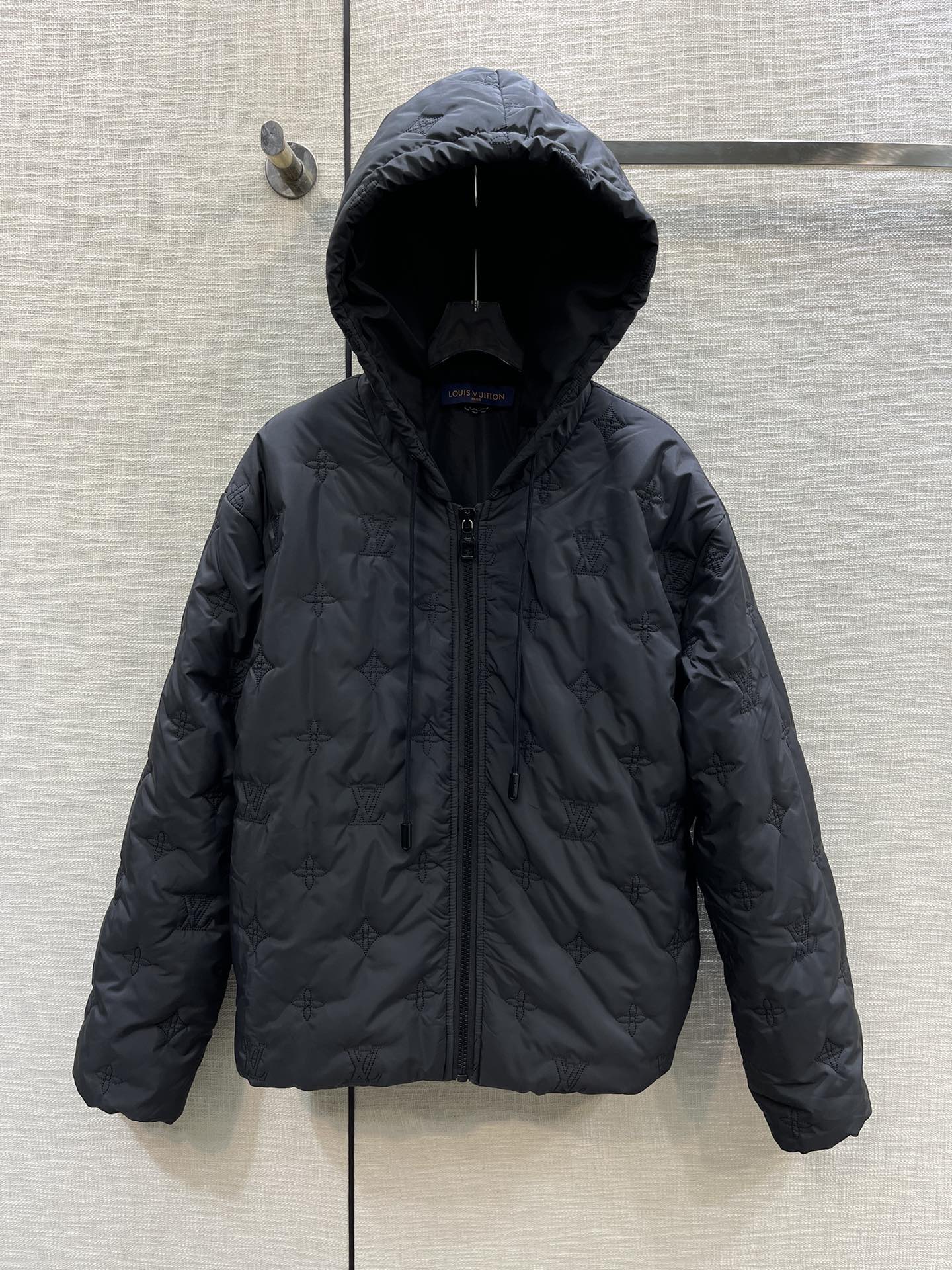 ルイヴィトン モノグラムキルテッドフーデッドブルゾン 偽物 中綿入り-1