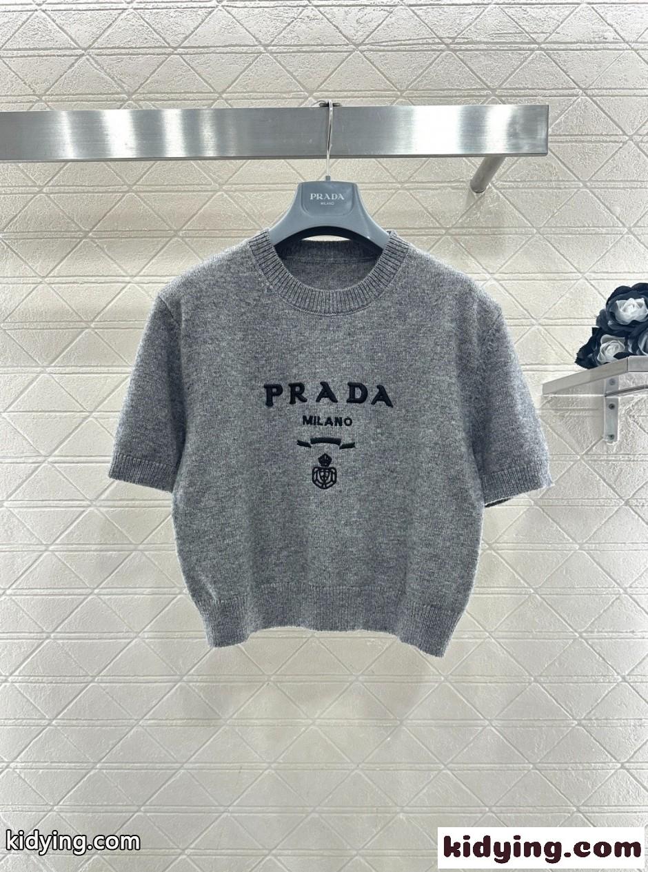 シンプル 上品 ロゴ刺繍 ウール 半袖ニット プラダ セーター 偽物 グレー-2