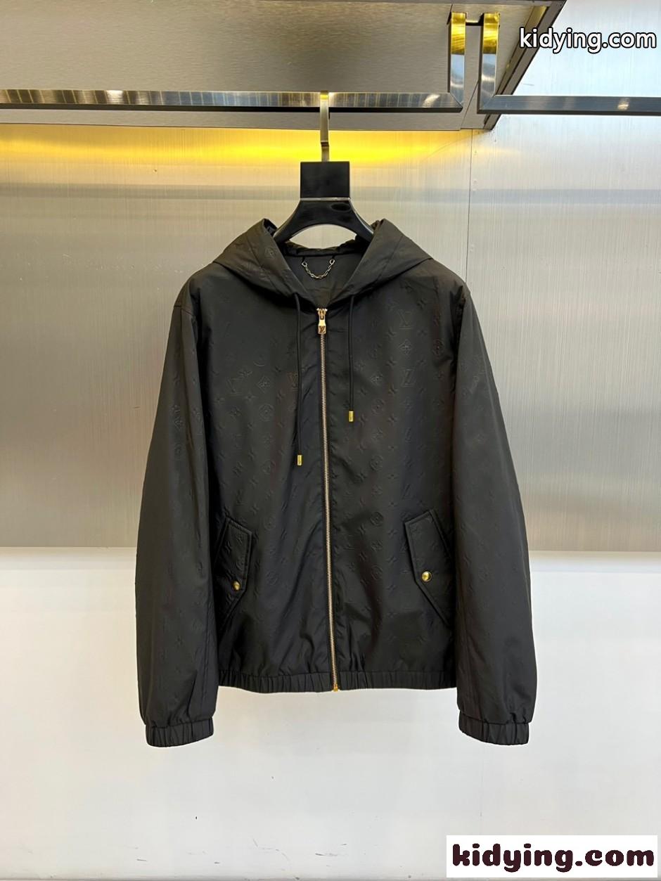 ルイ・ヴィトン ジャケット 偽物 上品 カジュアル モノグラム フーデッドジャケット ブラック-1