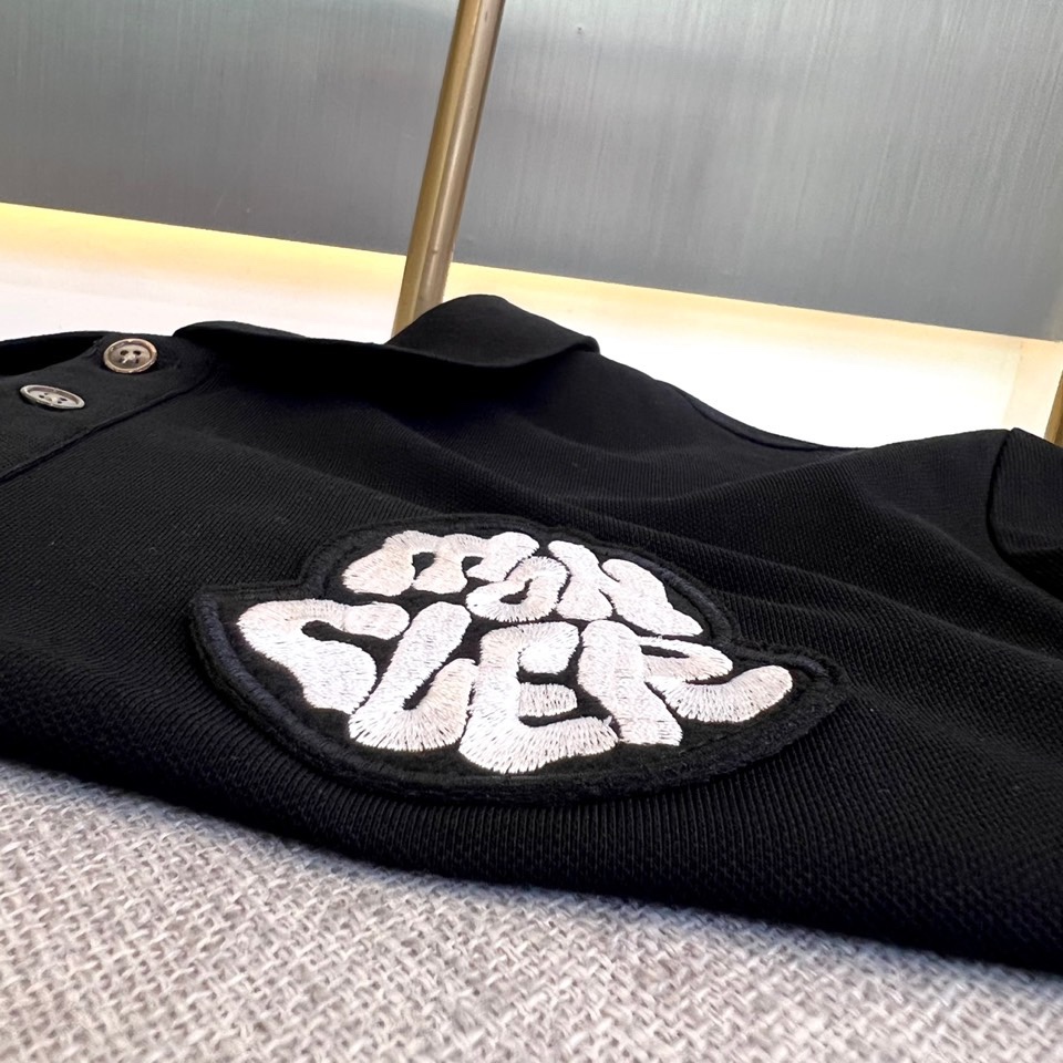 洗練された おしゃれ コットンピケ 半袖 ポロシャツ モンクレール Tシャツ コピー ブラック-2