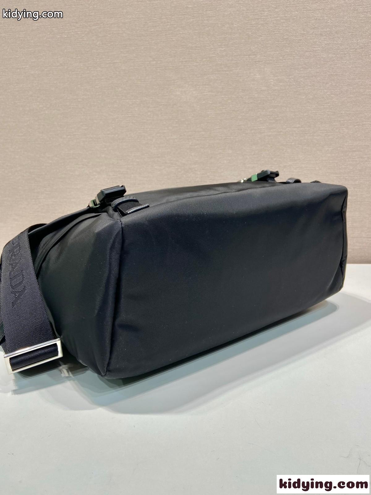 Re-Nylon xサフィアーノレザー ショルダーバッグ プラダ バッグ コピー メンズ カバン-0