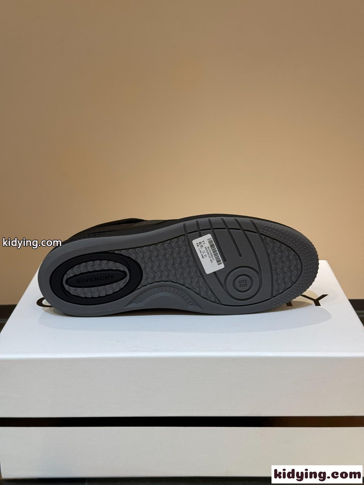 シンプル 人気 ジバンシィ Gムーヴ スニーカー スーパーコピー ブラック-3